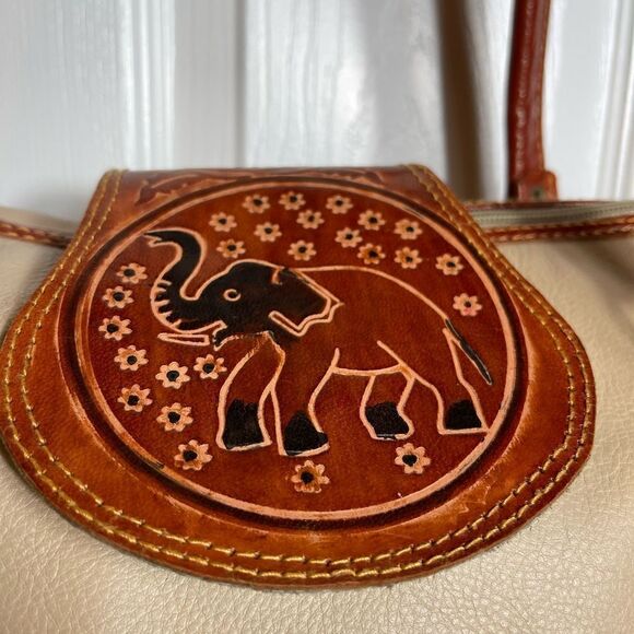 Beauty from Ashes leather shoulder bag made in SirLanka khaki & Tan tool prints - Picture 7 of 14